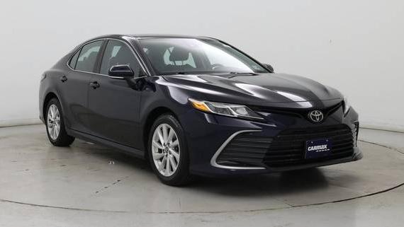 TOYOTA CAMRY 2021 4T1C11AK0MU558697 image
