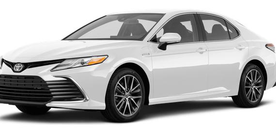 TOYOTA CAMRY 2021 4T1C11AK0MU551846 image