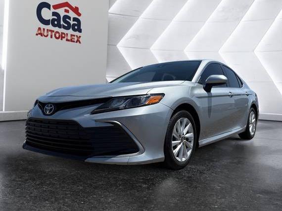 TOYOTA CAMRY 2021 4T1C11AK0MU454422 image