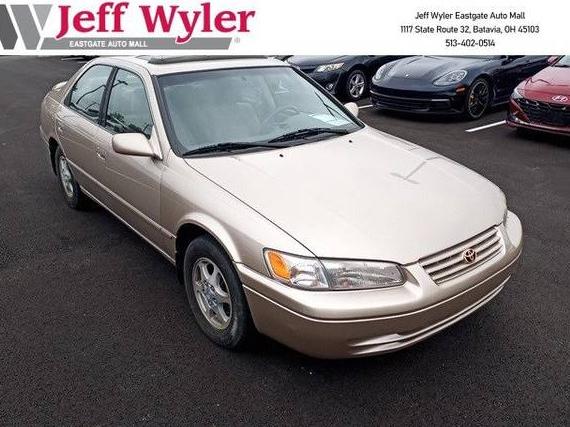 TOYOTA CAMRY 1999 4T1BG22K8XU516149 image