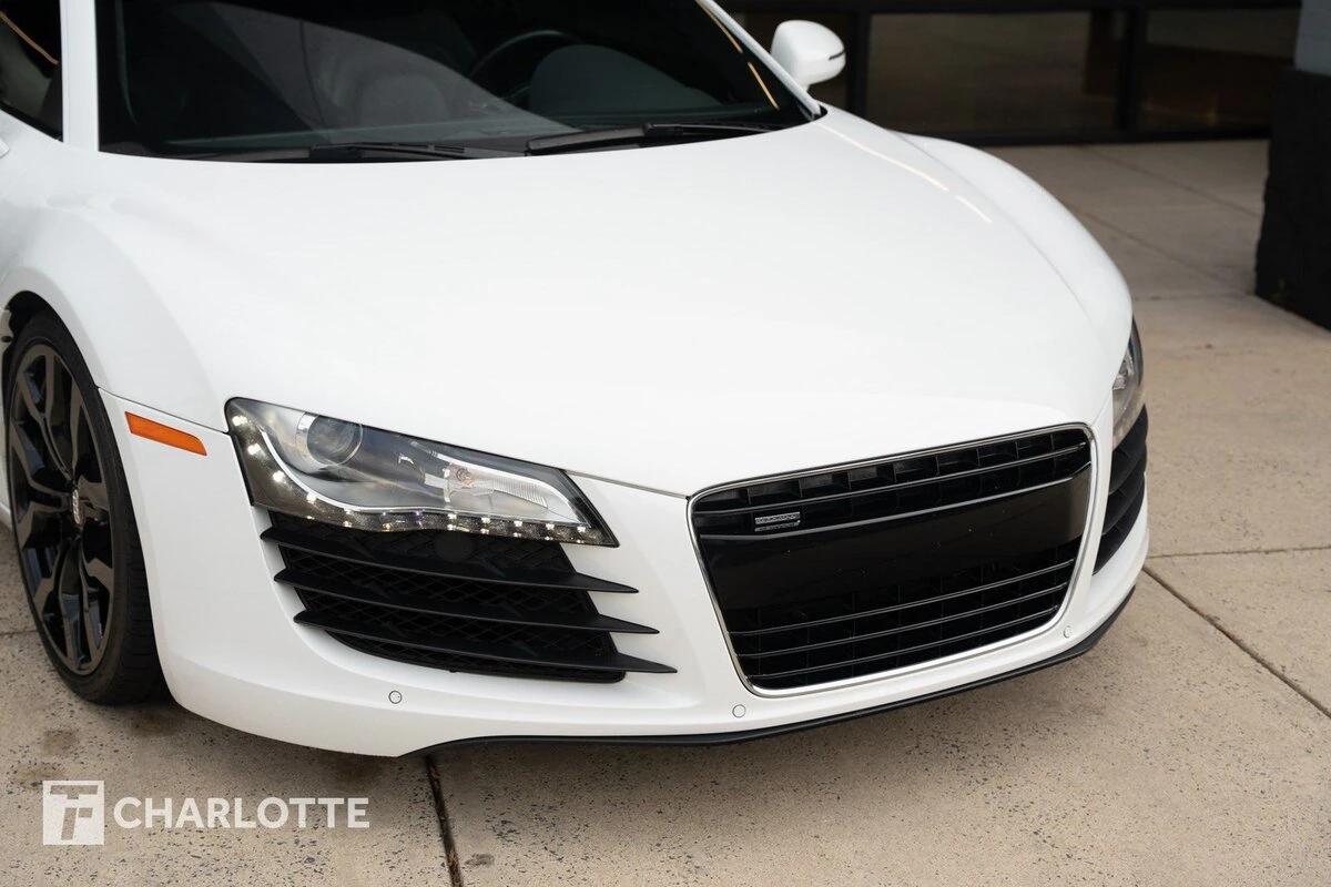 audi r8 2009 WUAAU34289N002104 image audi r8 2009 WUAAU34289N002104 image