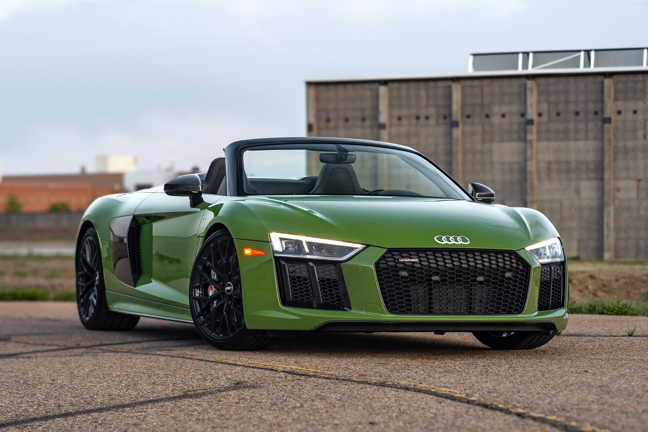 audi r8 2018 WUA4BCFX6J7900883 image audi r8 2018 WUA4BCFX6J7900883 image