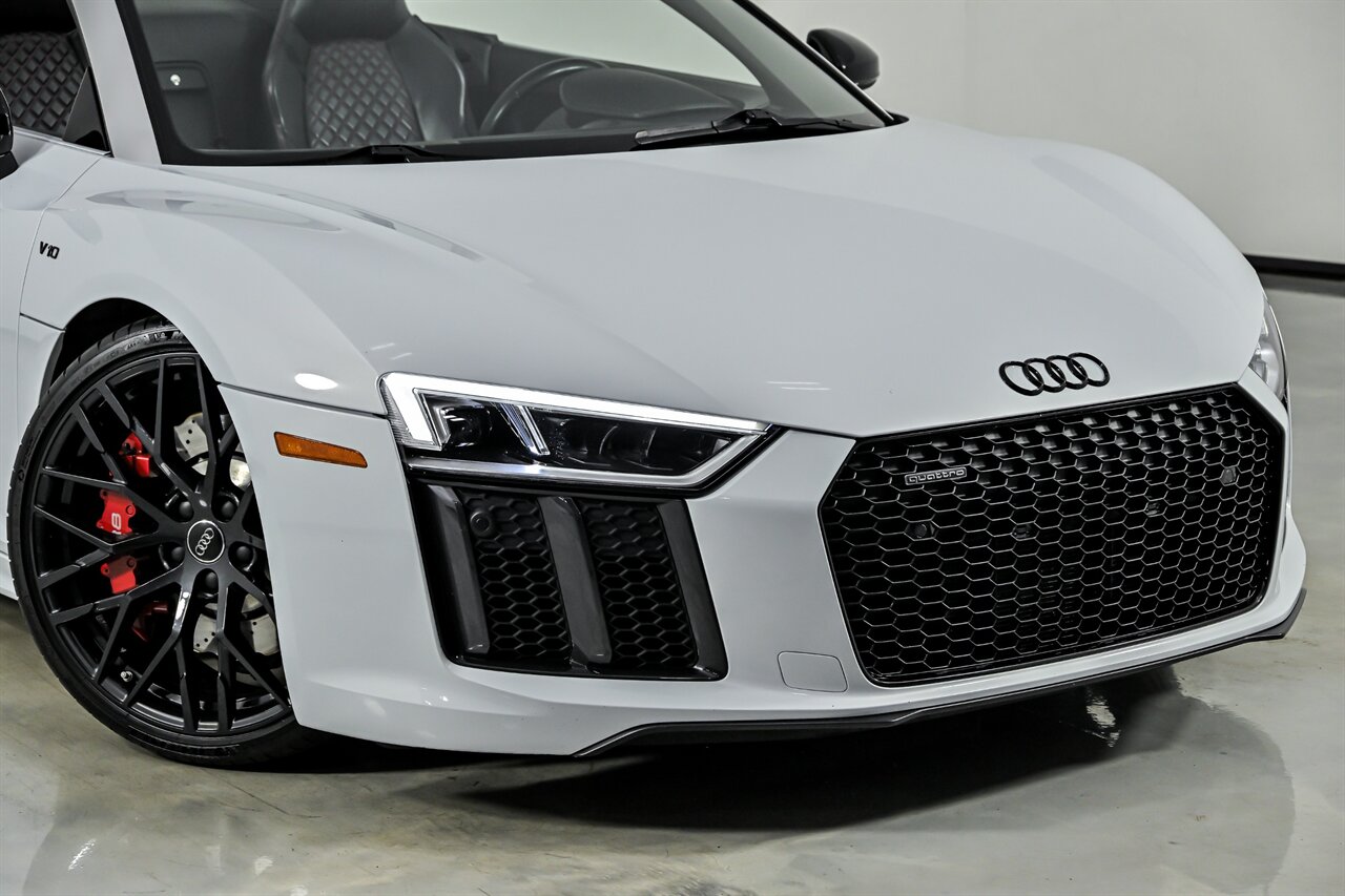 audi r8 2017 WUAVACFX0H7904414 image audi r8 2017 WUAVACFX0H7904414 image