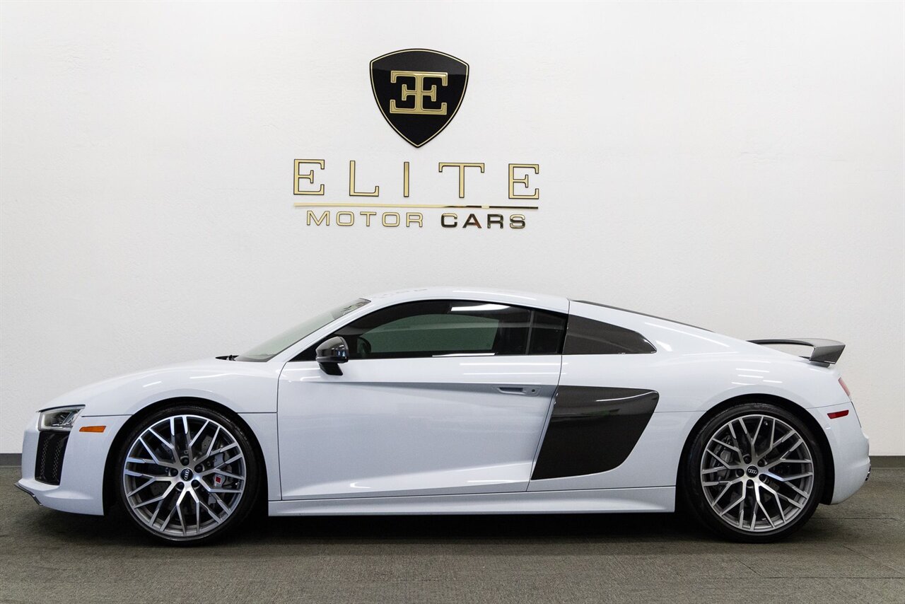 audi r8 2017 WUAKBAFX5H7901755 image audi r8 2017 WUAKBAFX5H7901755 image
