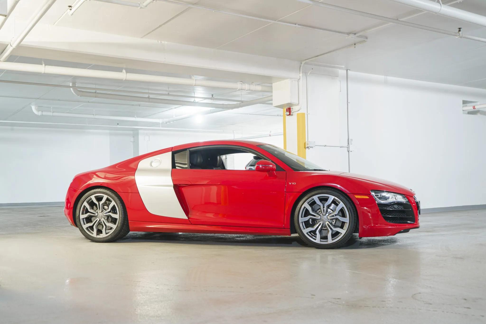 audi r8 2012 WUAENAFG5CN002466 image audi r8 2012 WUAENAFG5CN002466 image