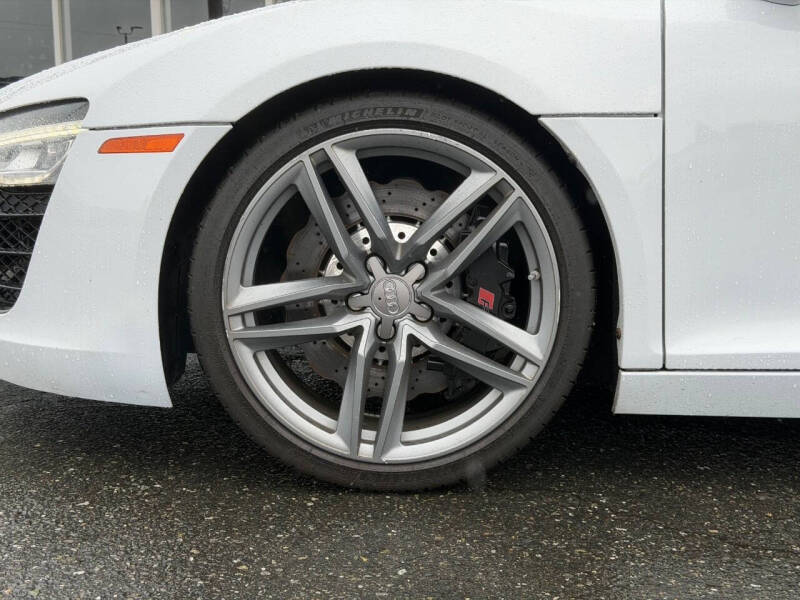 audi r8 2014 WUAAUAFG3EN000865 image audi r8 2014 WUAAUAFG3EN000865 image