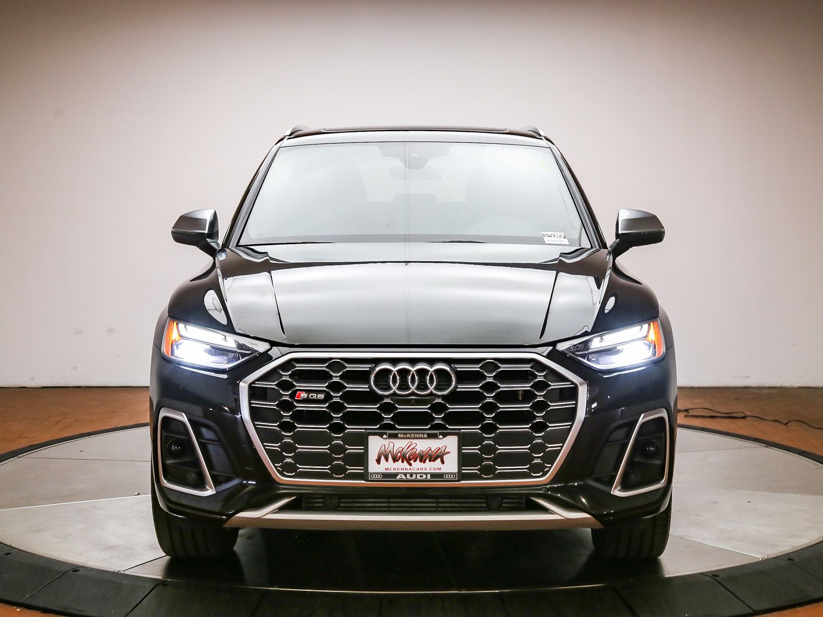 audi sq5 2022 WA1B4AFY1N2104986 image