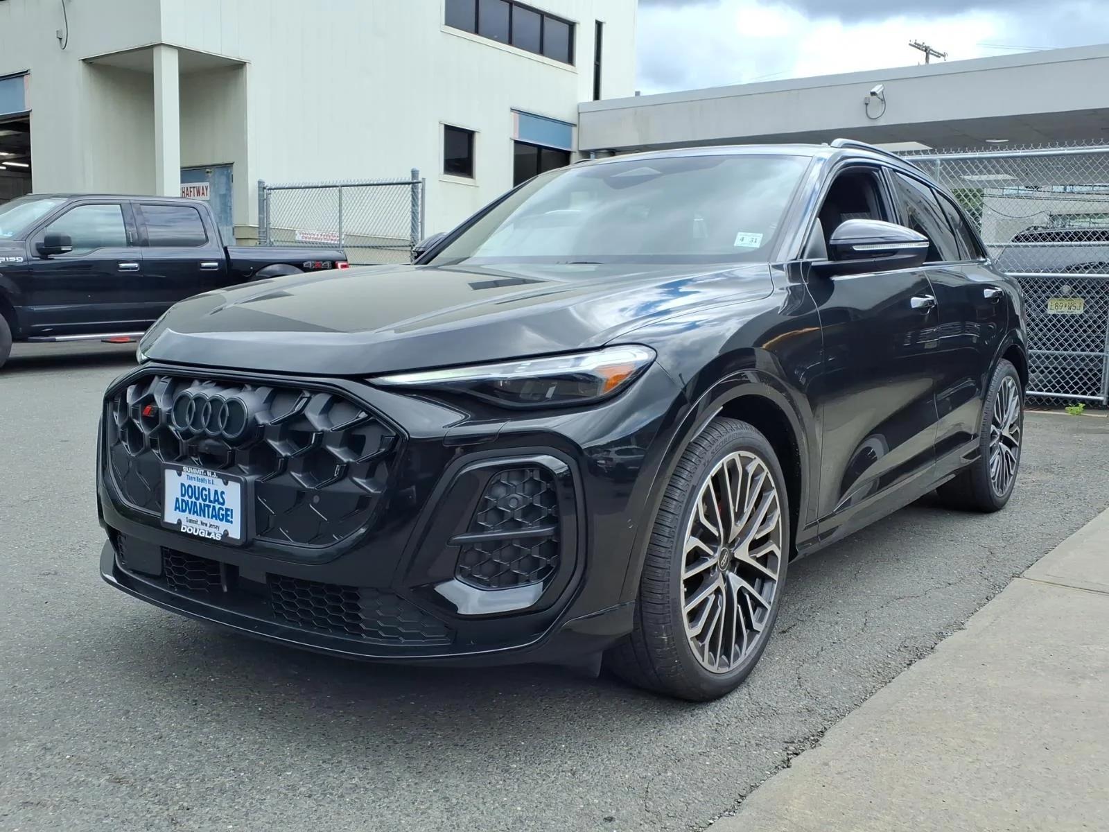 audi sq5 2025 WA125AGU1S2071010 image audi sq5 2025 WA125AGU1S2071010 image