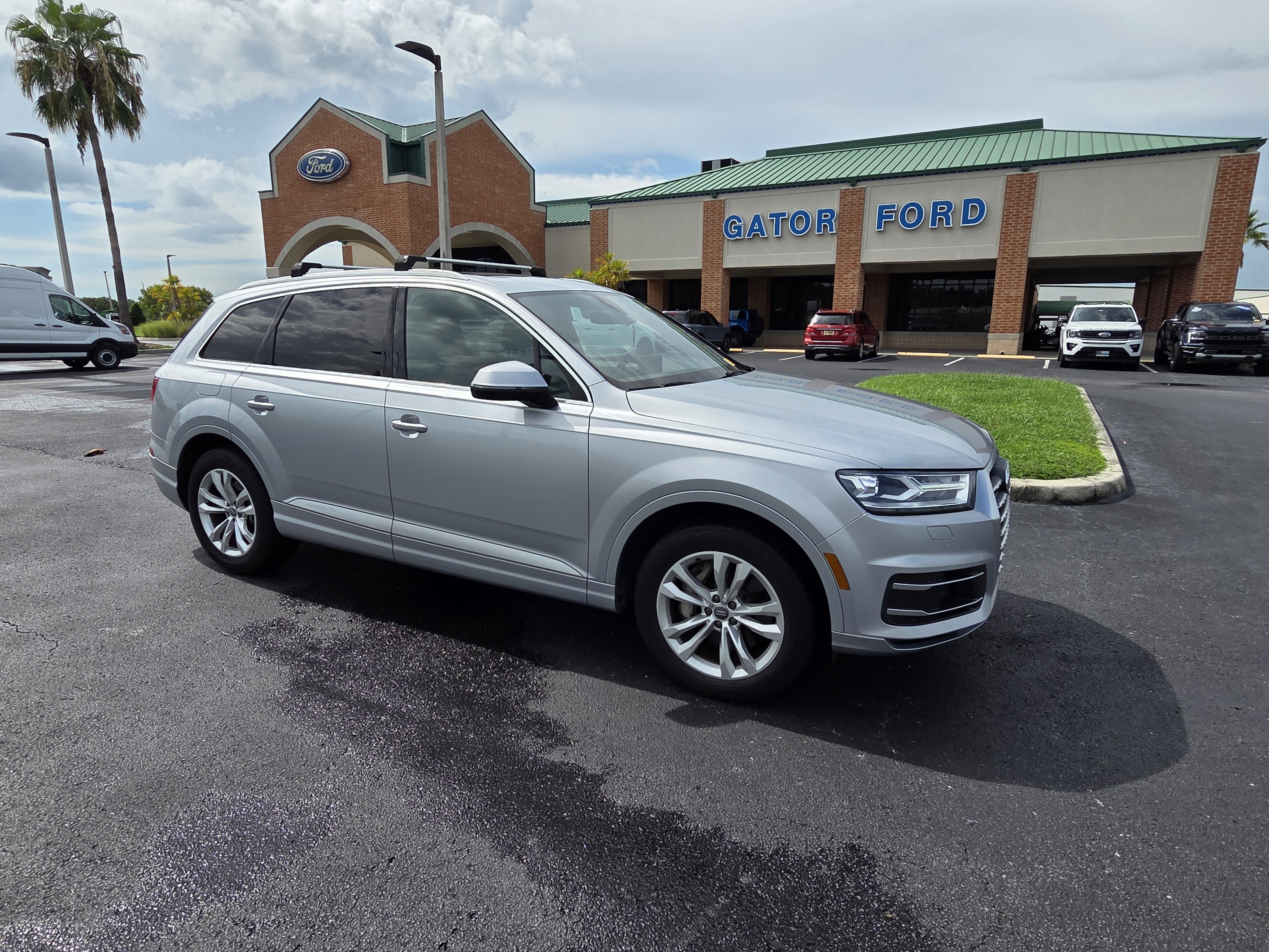 audi q7 2019 WA1AAAF74KD008331 image audi q7 2019 WA1AAAF74KD008331 image