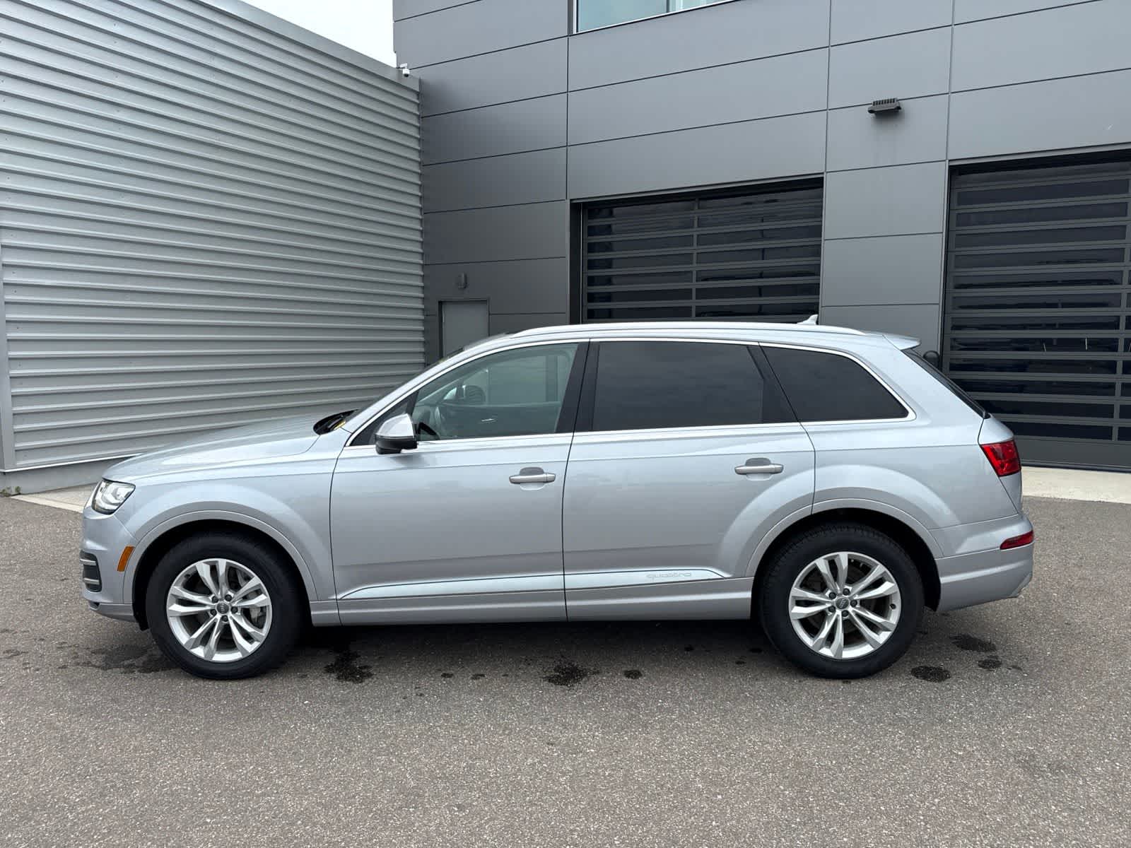 audi q7 2019 WA1AAAF71KD011493 image audi q7 2019 WA1AAAF71KD011493 image