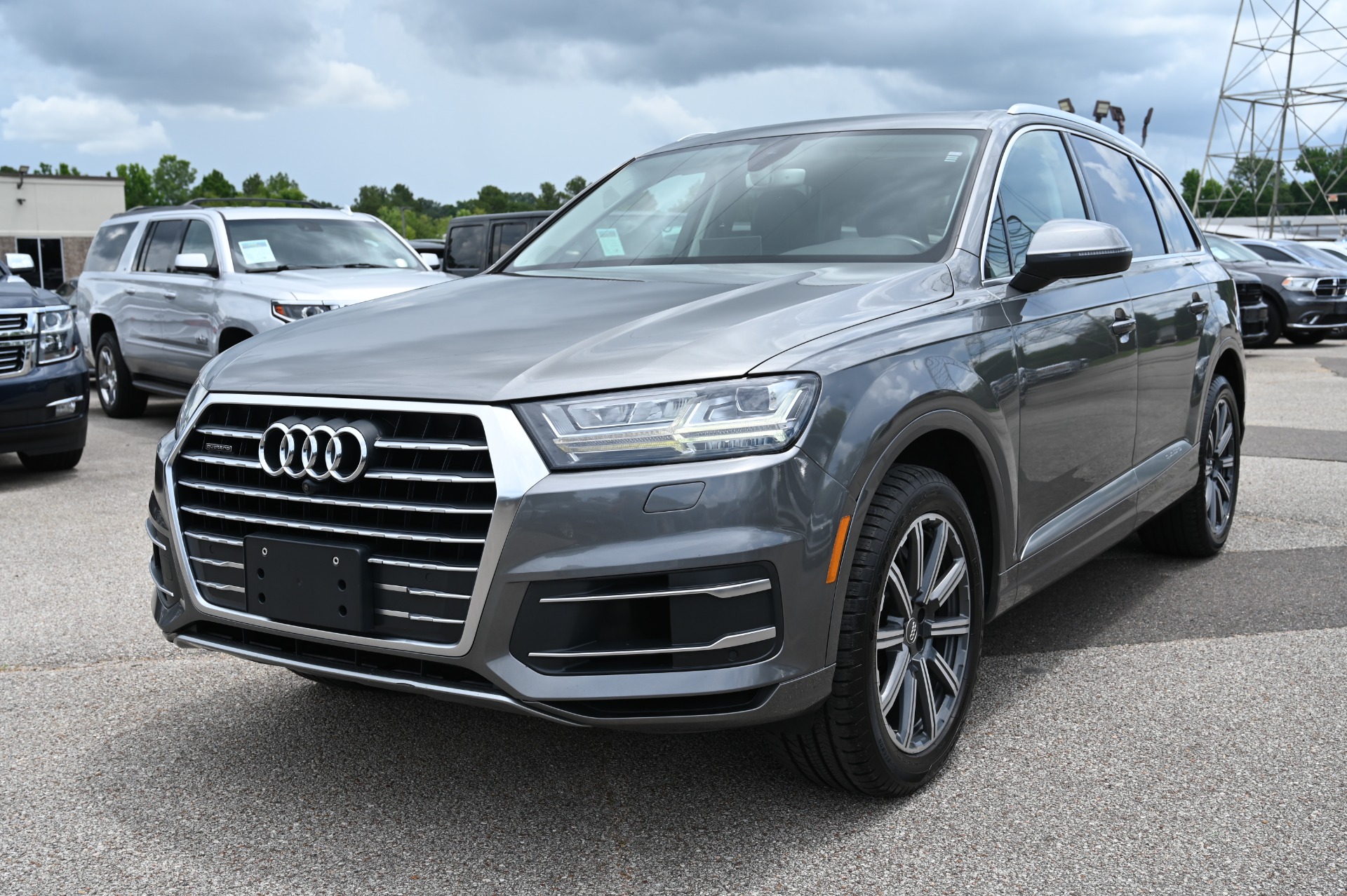 audi q7 2017 WA1LAAF73HD003817 image audi q7 2017 WA1LAAF73HD003817 image