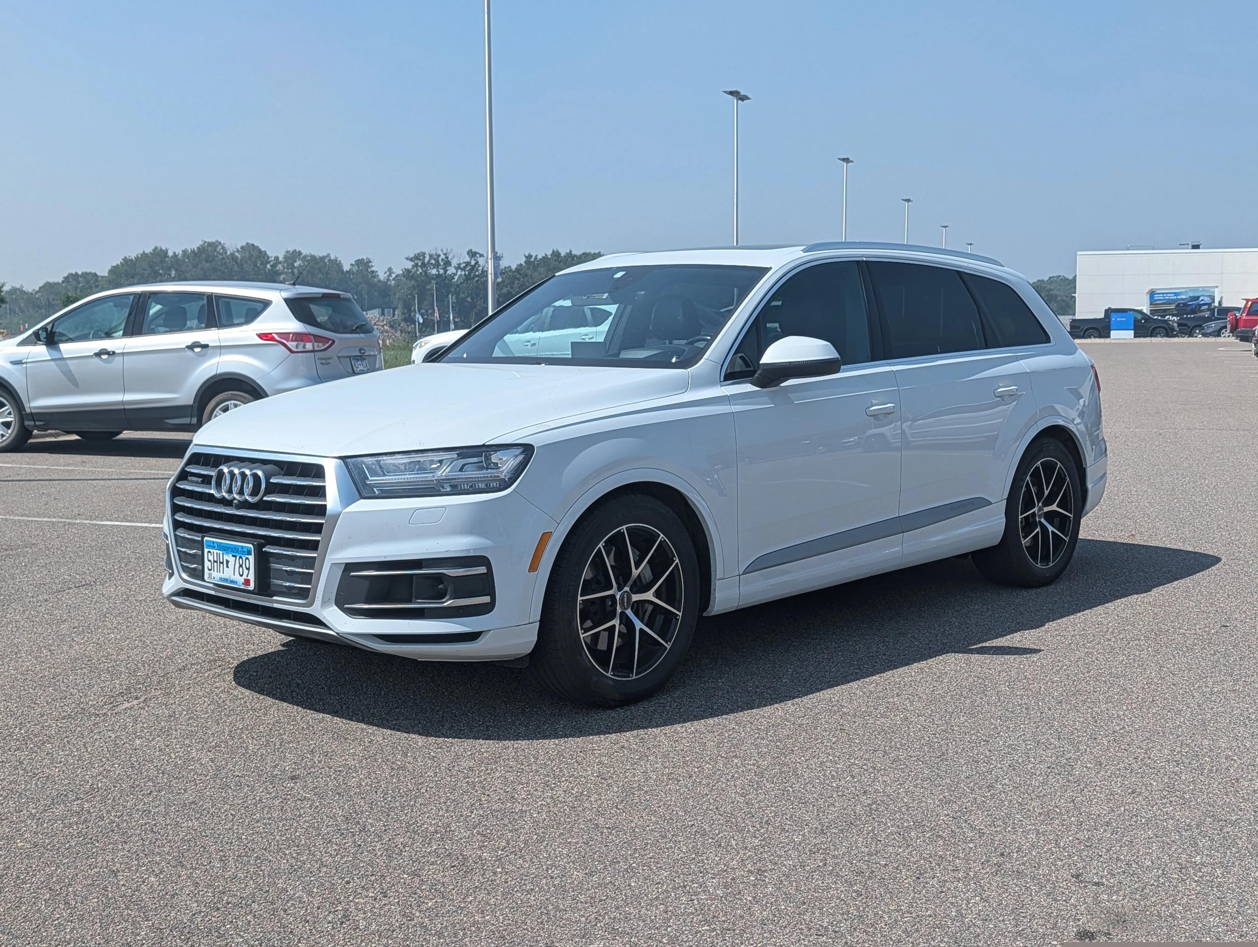 audi q7 2017 WA1VABF73HD007946 image audi q7 2017 WA1VABF73HD007946 image