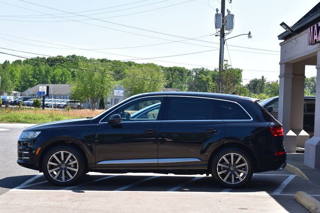 audi q7 2017 WA1LAAF72HD024433 image