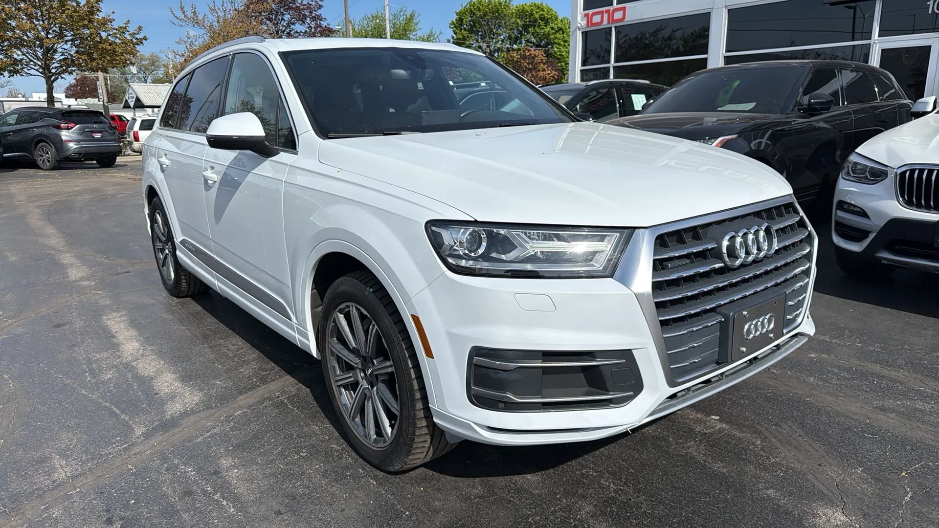 audi q7 2017 WA1AHAF76HD041352 image