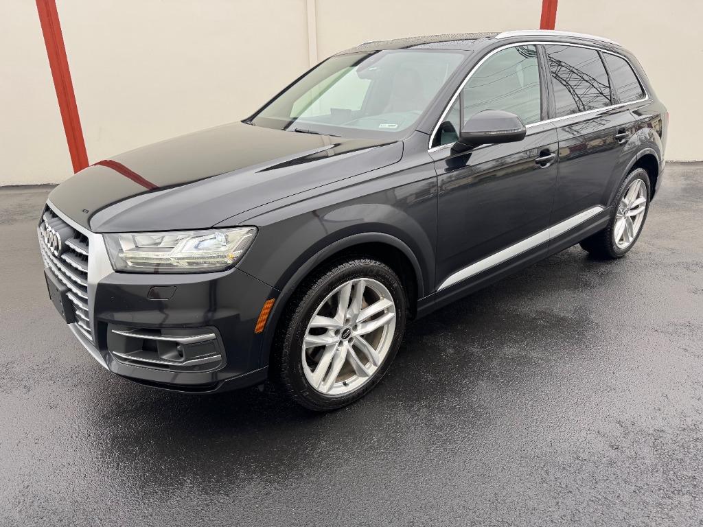 audi q7 2017 WA1VAAF79HD010330 image
