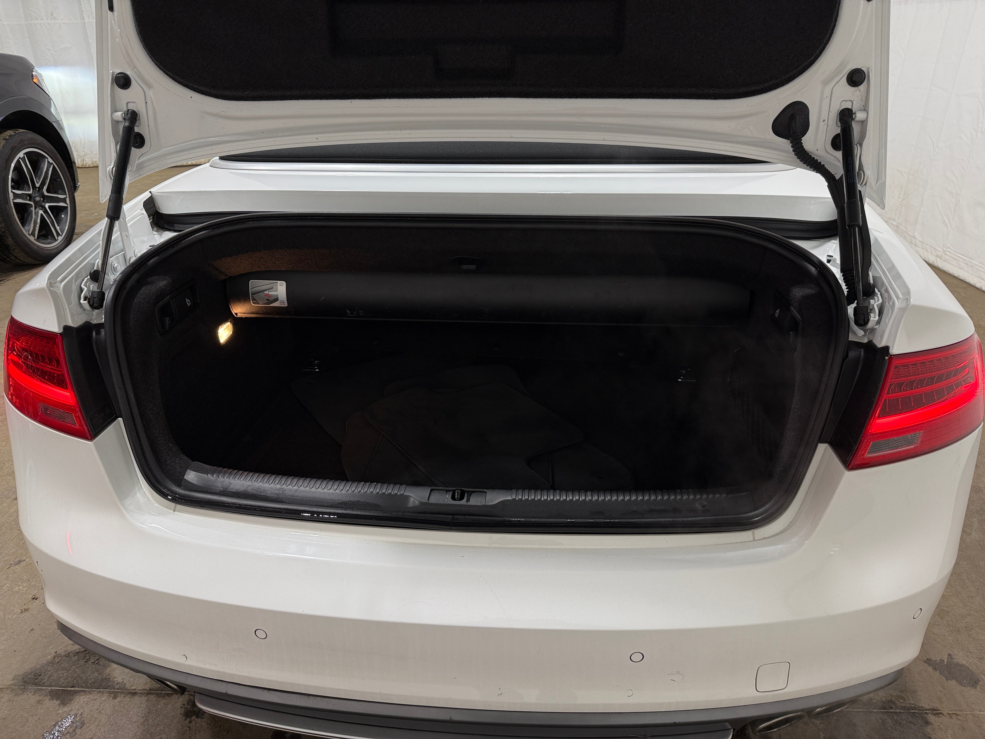 Audi S5 2014 WAUCGAFH6EN010826 image Audi S5 2014 WAUCGAFH6EN010826 image
