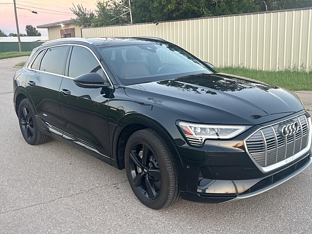 audi e-tron 2019 WA1LAAGE7KB023486 image audi e-tron 2019 WA1LAAGE7KB023486 image