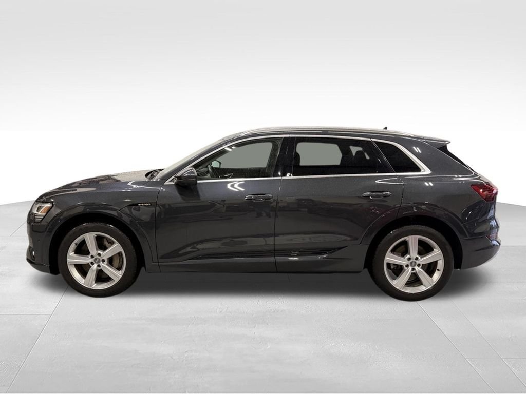 audi e-tron 2019 WA1LAAGE7KB024296 image audi e-tron 2019 WA1LAAGE7KB024296 image