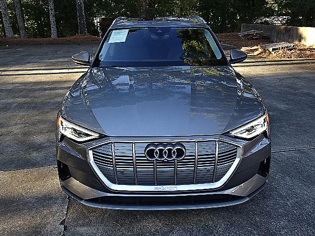 audi e-tron 2022 WA1LAAGE4NB005984 image audi e-tron 2022 WA1LAAGE4NB005984 image