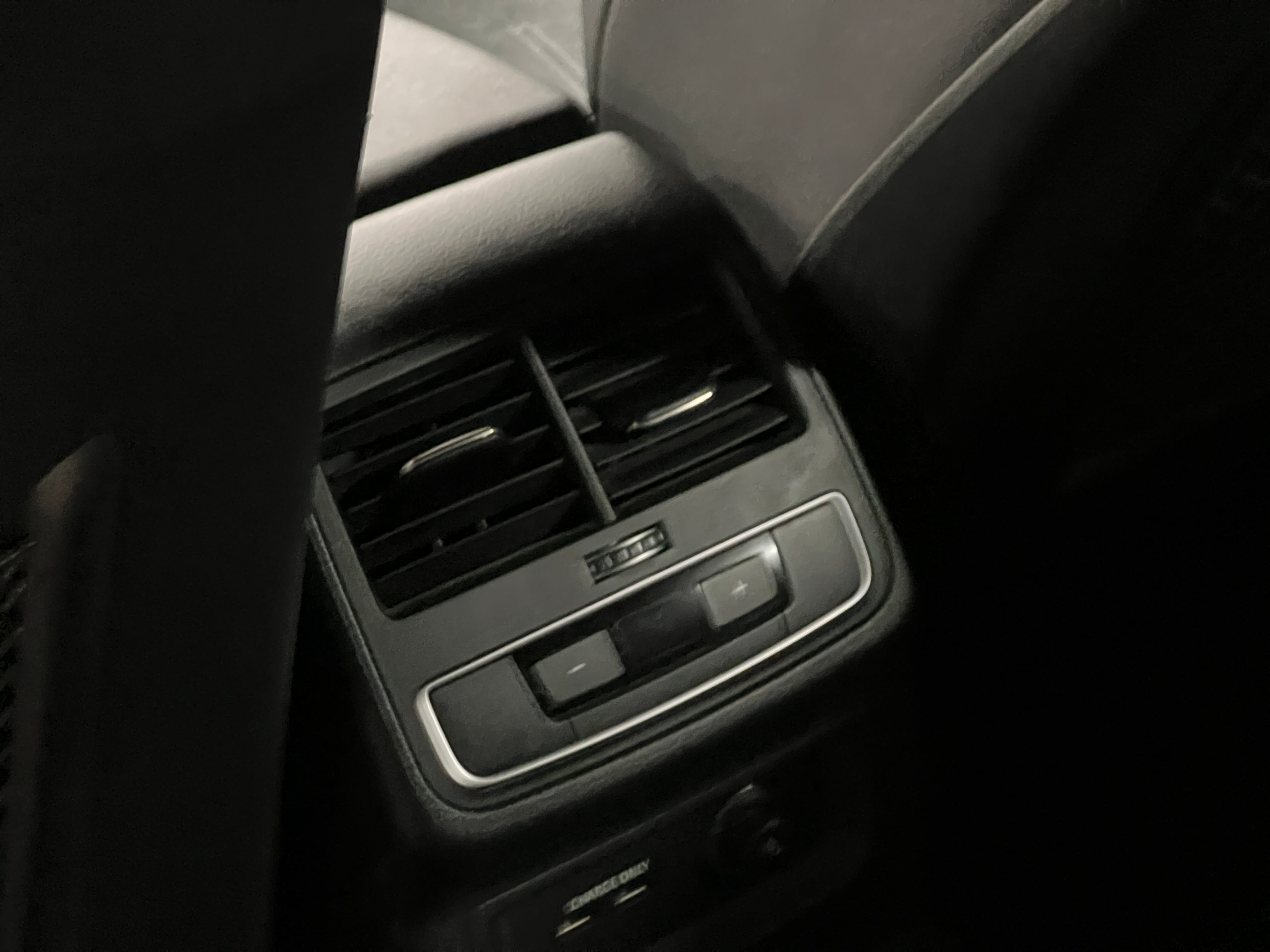 audi a4 2024 WAUEAAF49RN015452 image audi a4 2024 WAUEAAF49RN015452 image