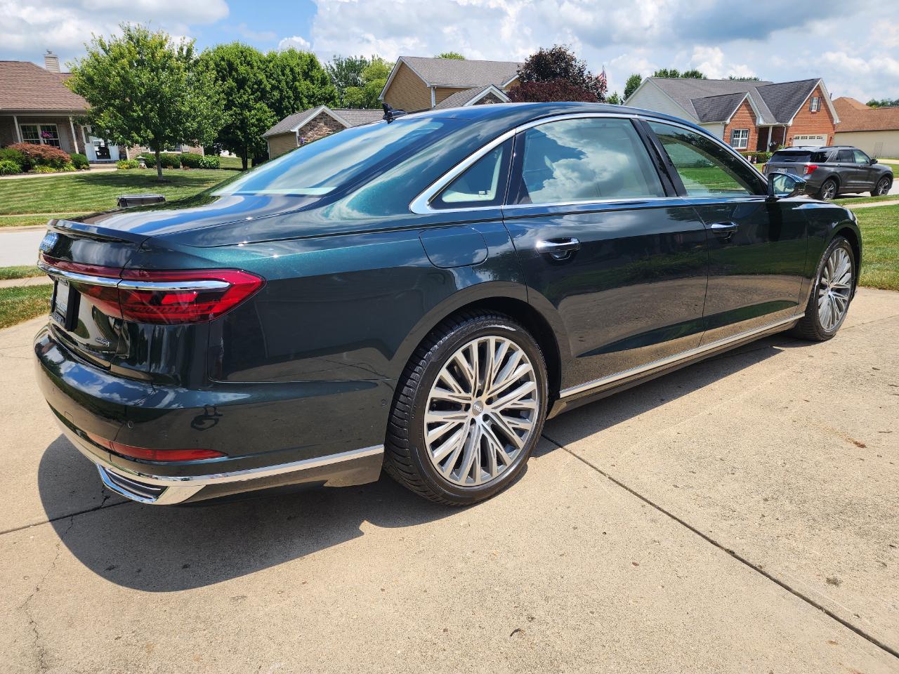 audi a8 2019 WAU8DAF82KN017573 image audi a8 2019 WAU8DAF82KN017573 image