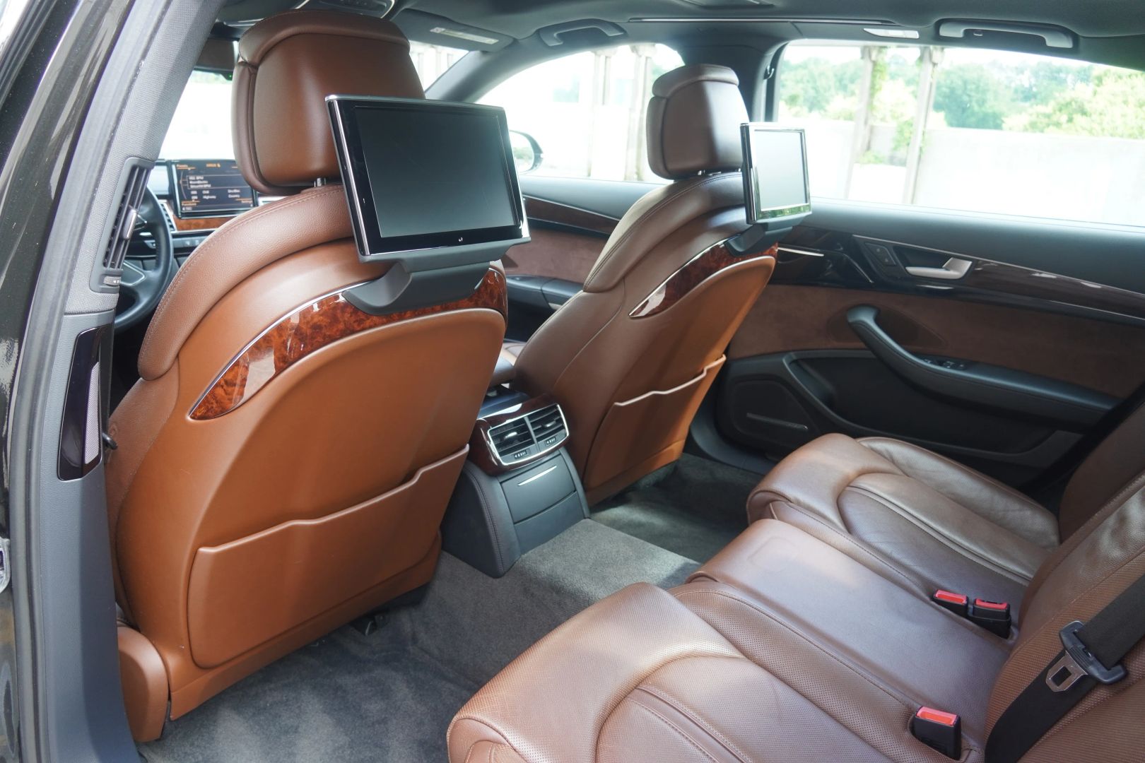 audi a8 2011 WAURVAFD3BN016060 image audi a8 2011 WAURVAFD3BN016060 image