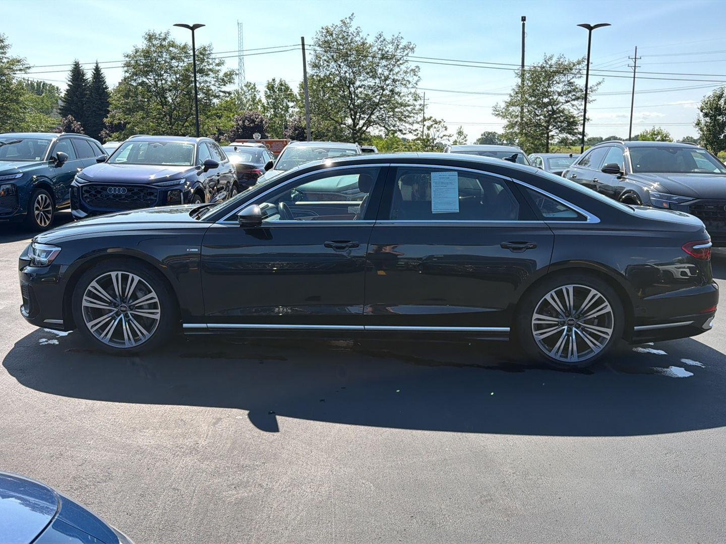 audi a8 2022 WAULDAF85NN007280 image audi a8 2022 WAULDAF85NN007280 image