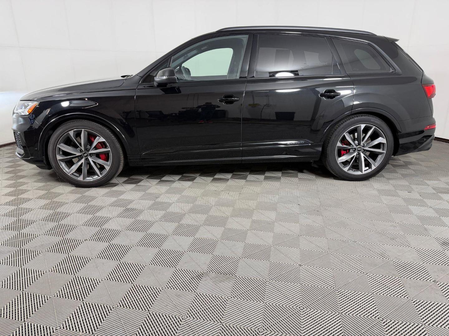 audi sq7 2023 WA1VWBF71PD028505 image audi sq7 2023 WA1VWBF71PD028505 image