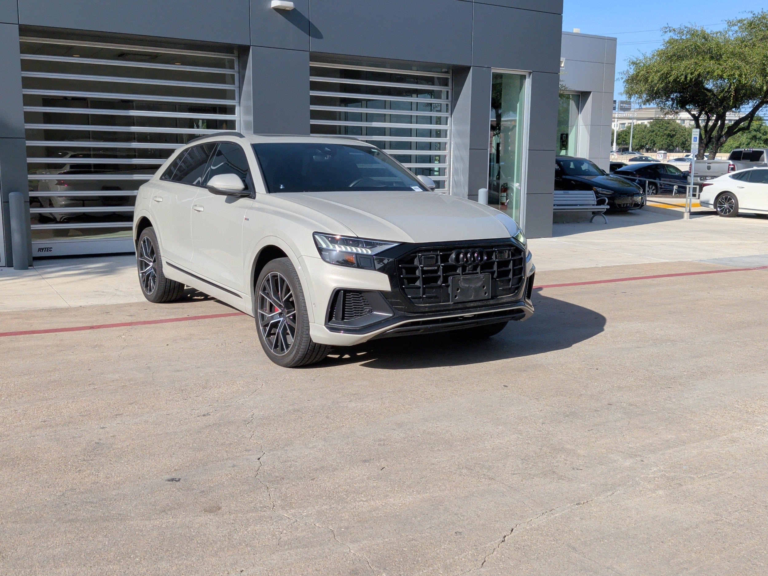 audi q8 2023 WA1FVBF14PD031840 image audi q8 2023 WA1FVBF14PD031840 image