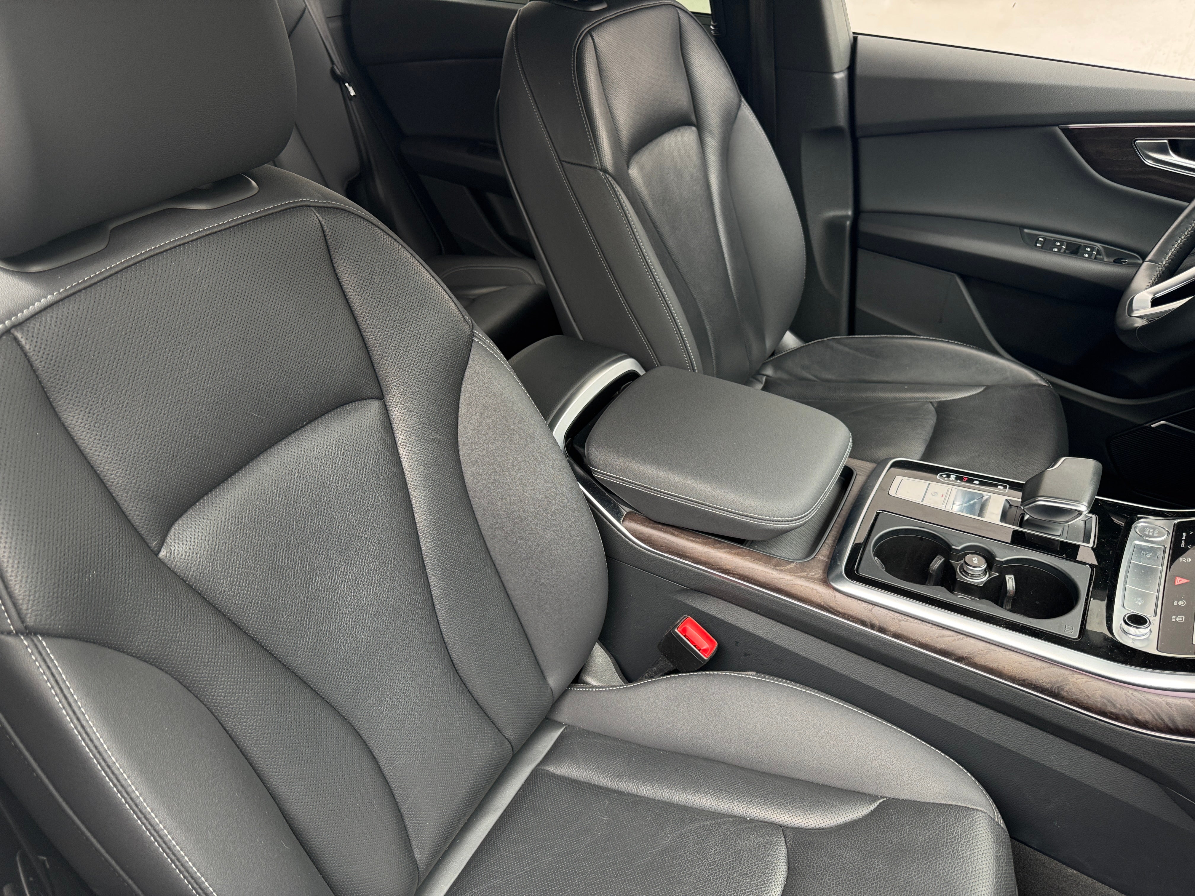 audi q8 2020 WA1FVAF19LD017646 image audi q8 2020 WA1FVAF19LD017646 image