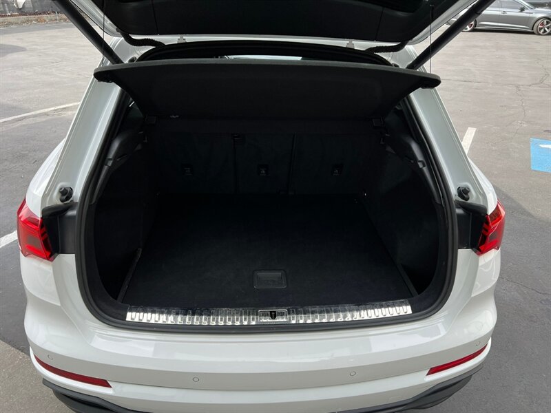 audi q3 2023 WA1DECF34P1081122 image audi q3 2023 WA1DECF34P1081122 image