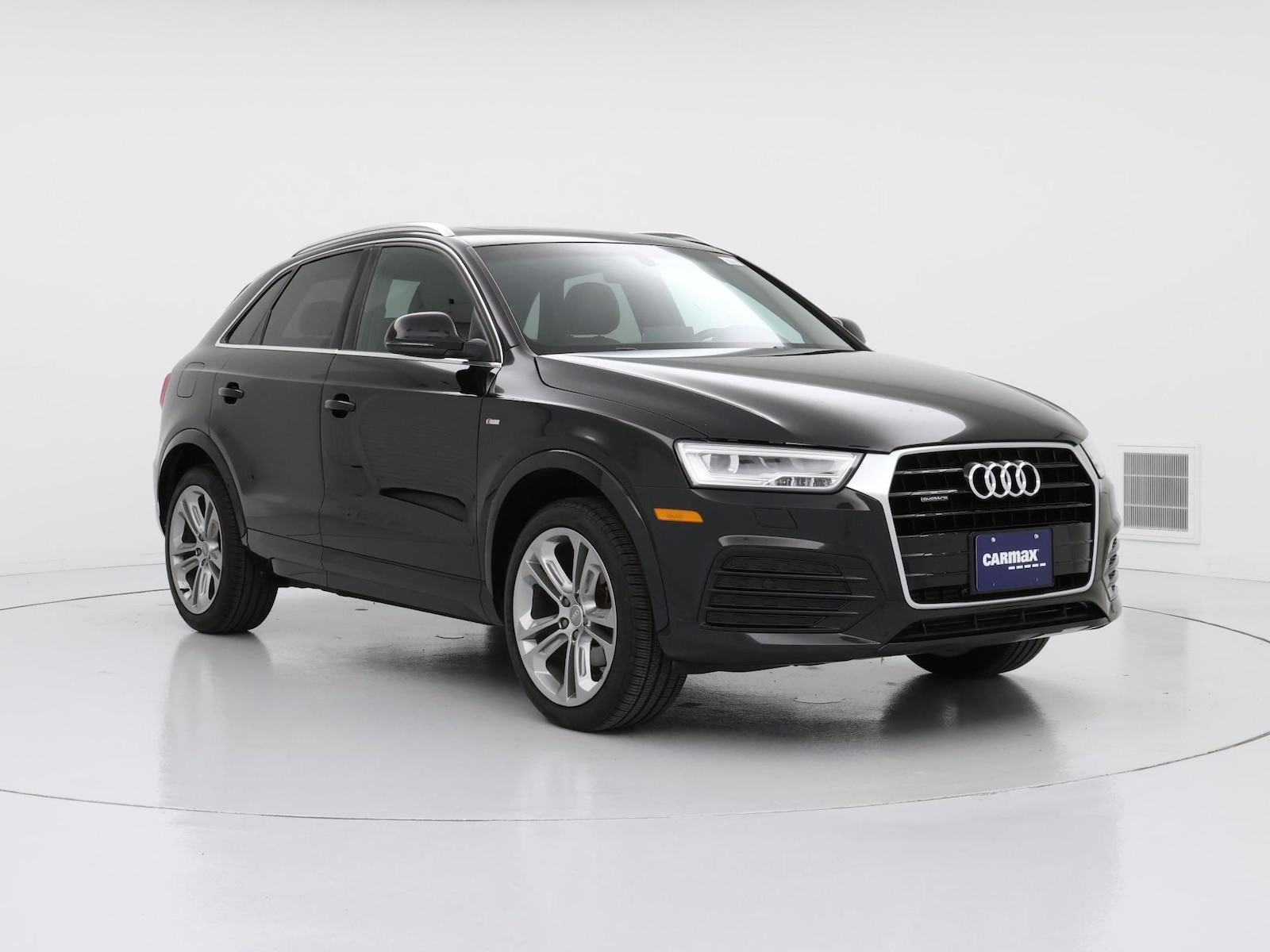 audi q3 2016 WA1GFCFS8GR024893 image audi q3 2016 WA1GFCFS8GR024893 image