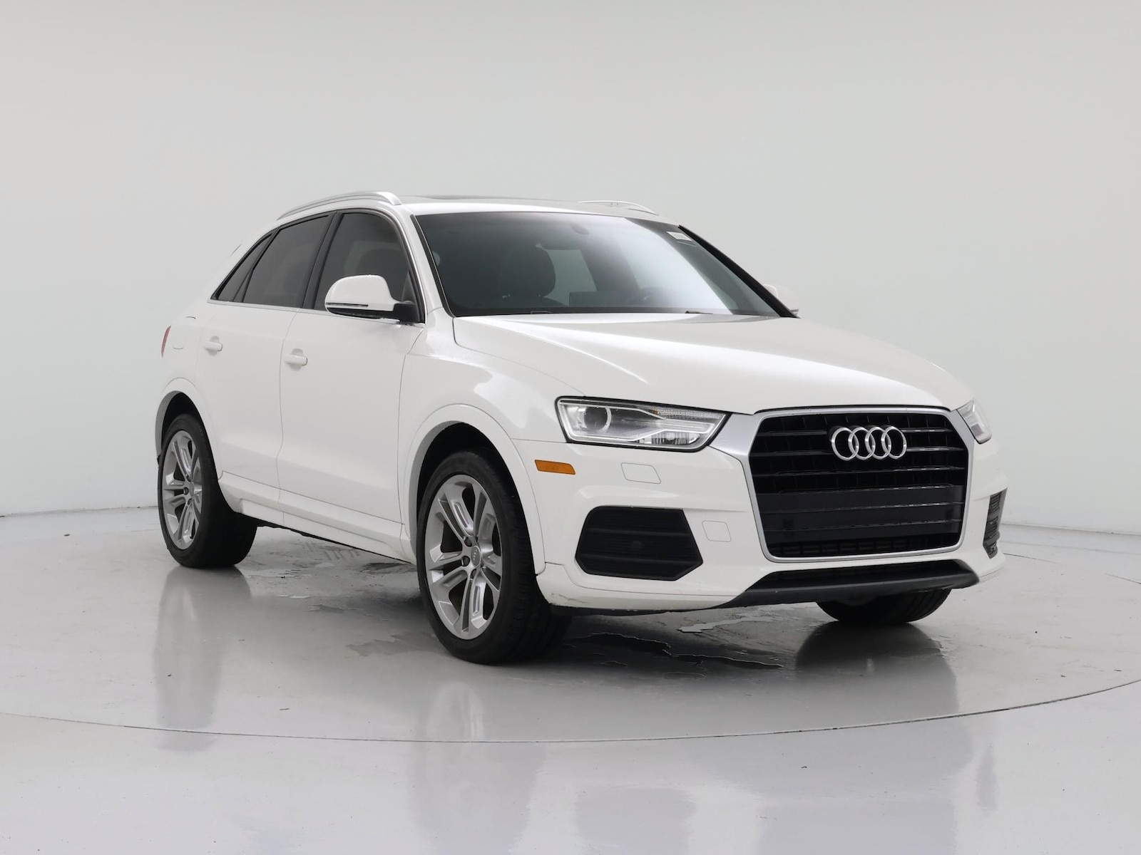 audi q3 2016 WA1BFCFS8GR018845 image audi q3 2016 WA1BFCFS8GR018845 image
