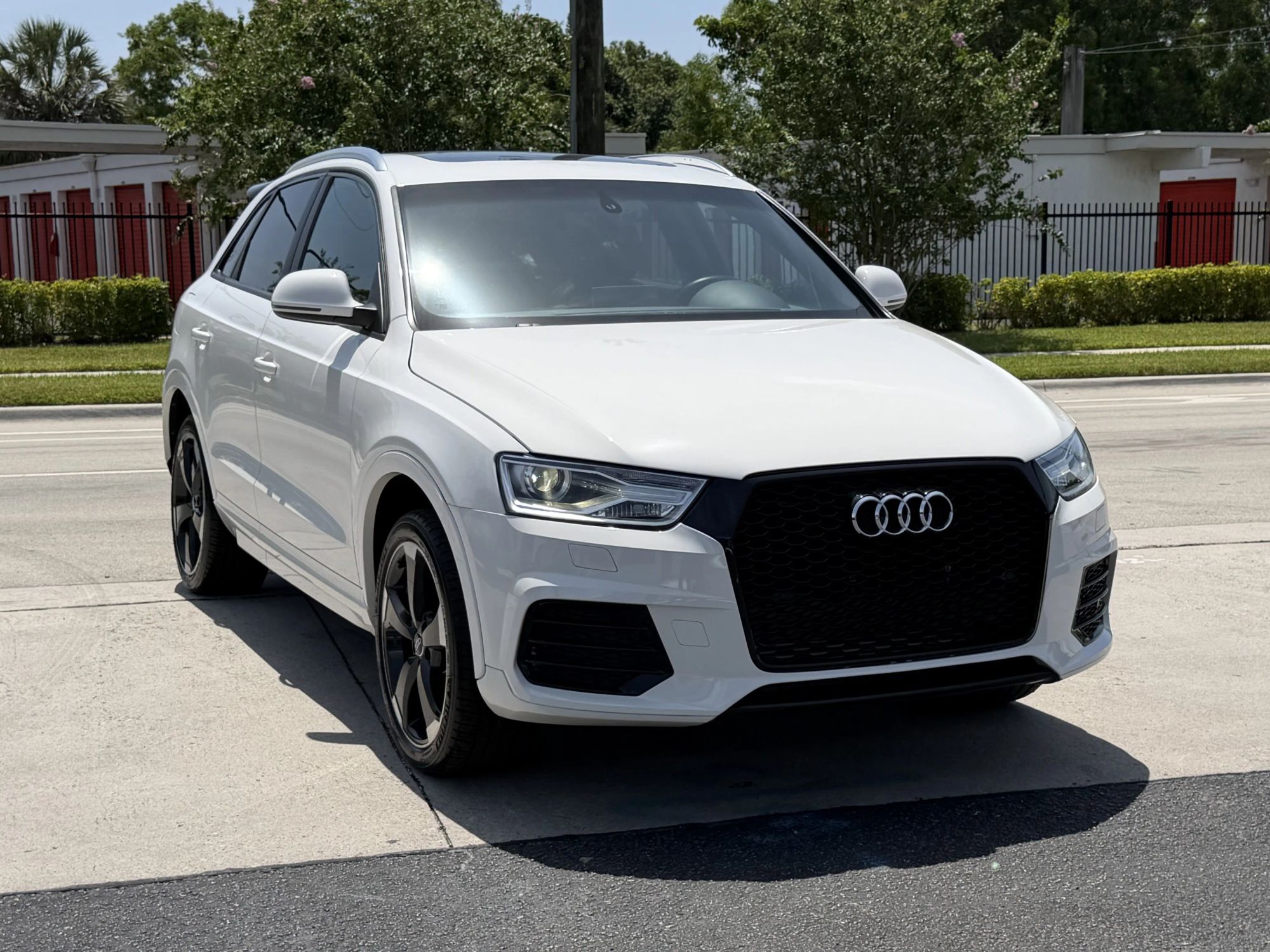 audi q3 2017 WA1ECCFS7HR001591 image audi q3 2017 WA1ECCFS7HR001591 image