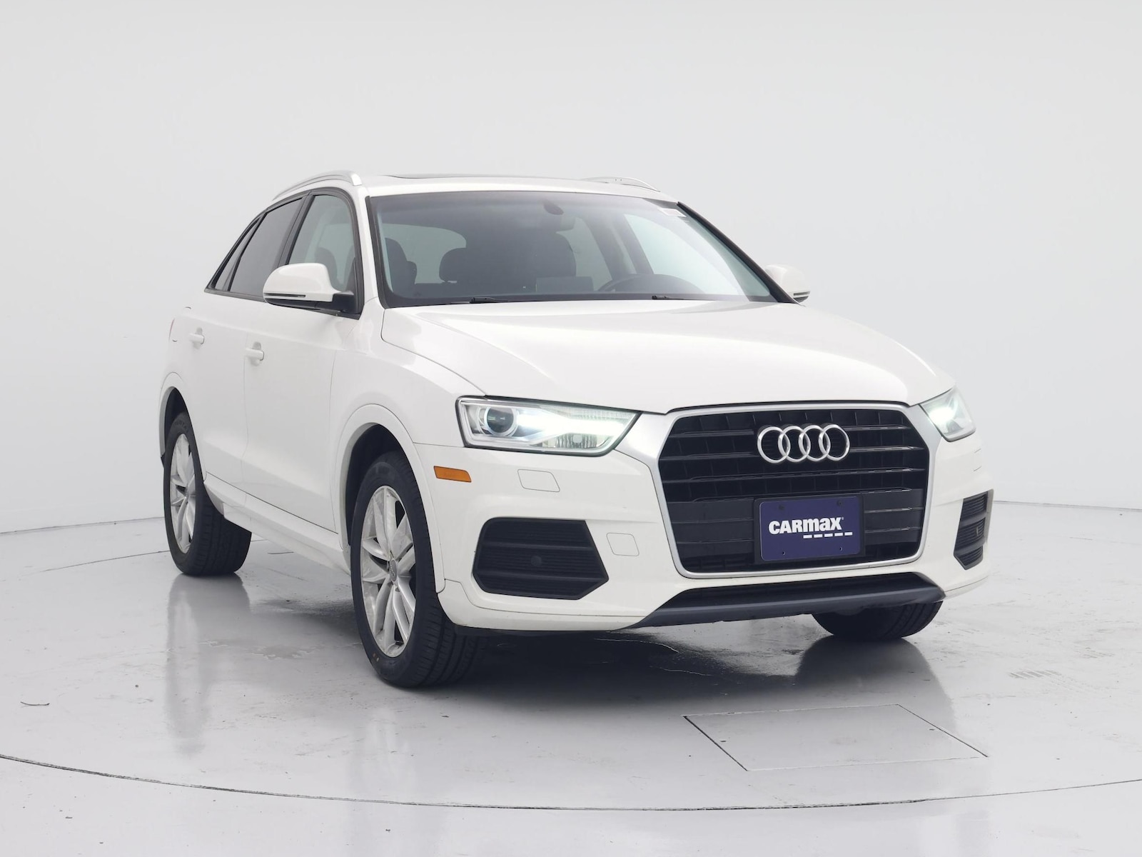 audi q3 2017 WA1BCCFS3HR003891 image audi q3 2017 WA1BCCFS3HR003891 image