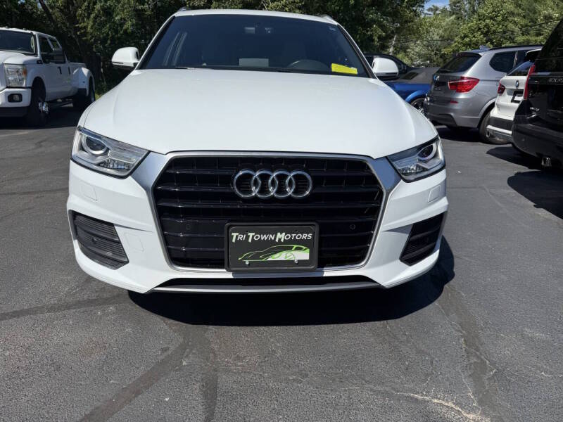 audi q3 2017 WA1JCCFS2HR011010 image audi q3 2017 WA1JCCFS2HR011010 image
