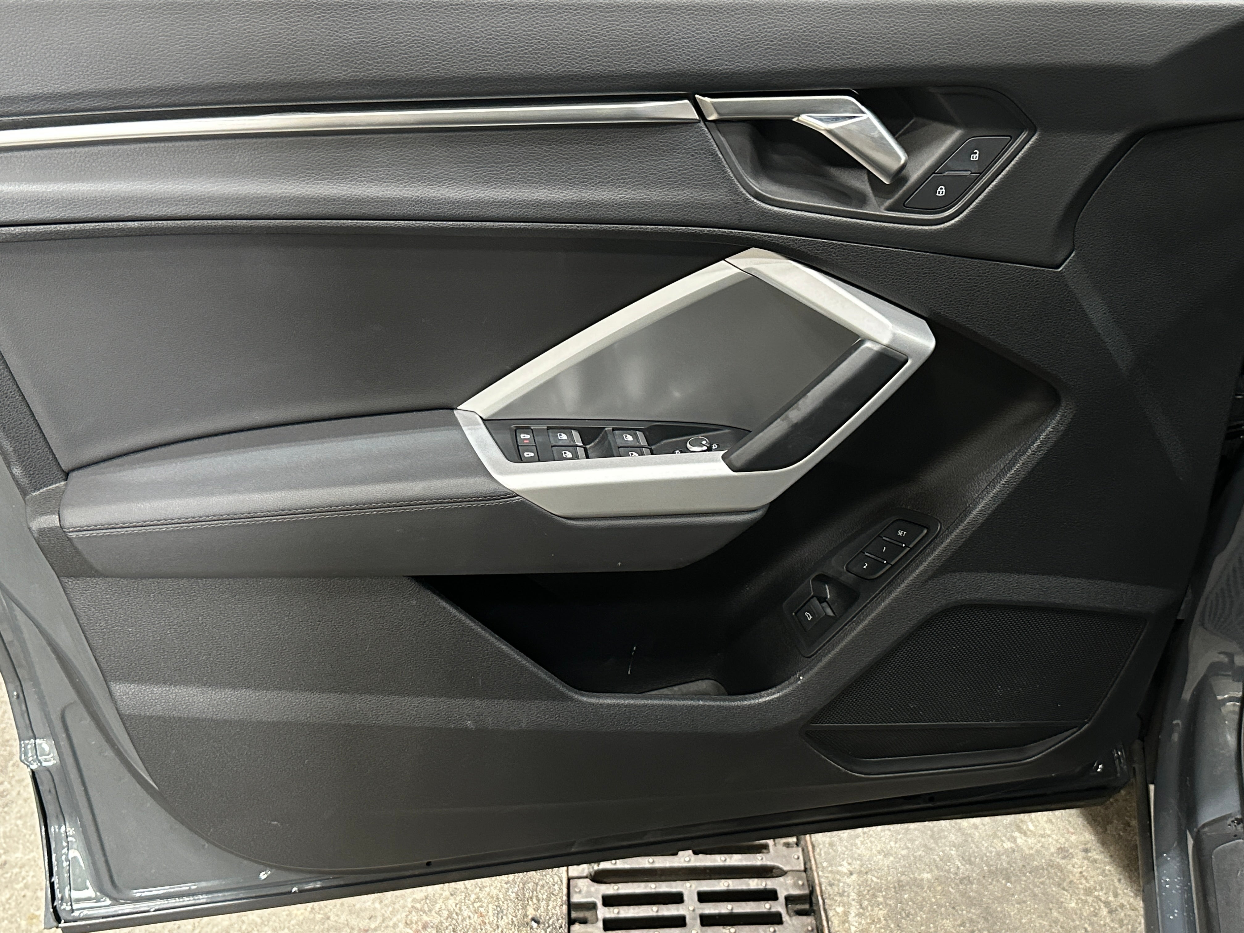 audi q3 2024 WA1AUCF34R1055791 image audi q3 2024 WA1AUCF34R1055791 image