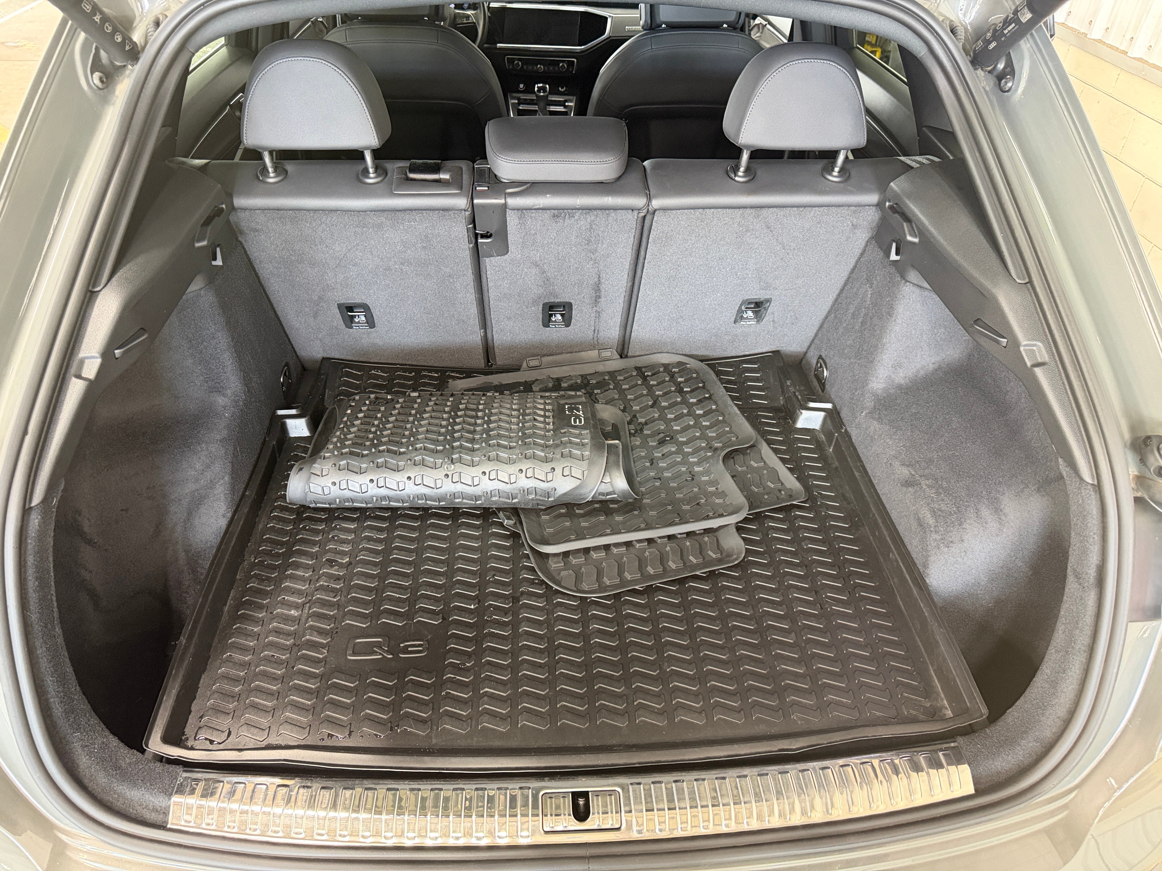 audi q3 2024 WA1DECF38R1023632 image audi q3 2024 WA1DECF38R1023632 image