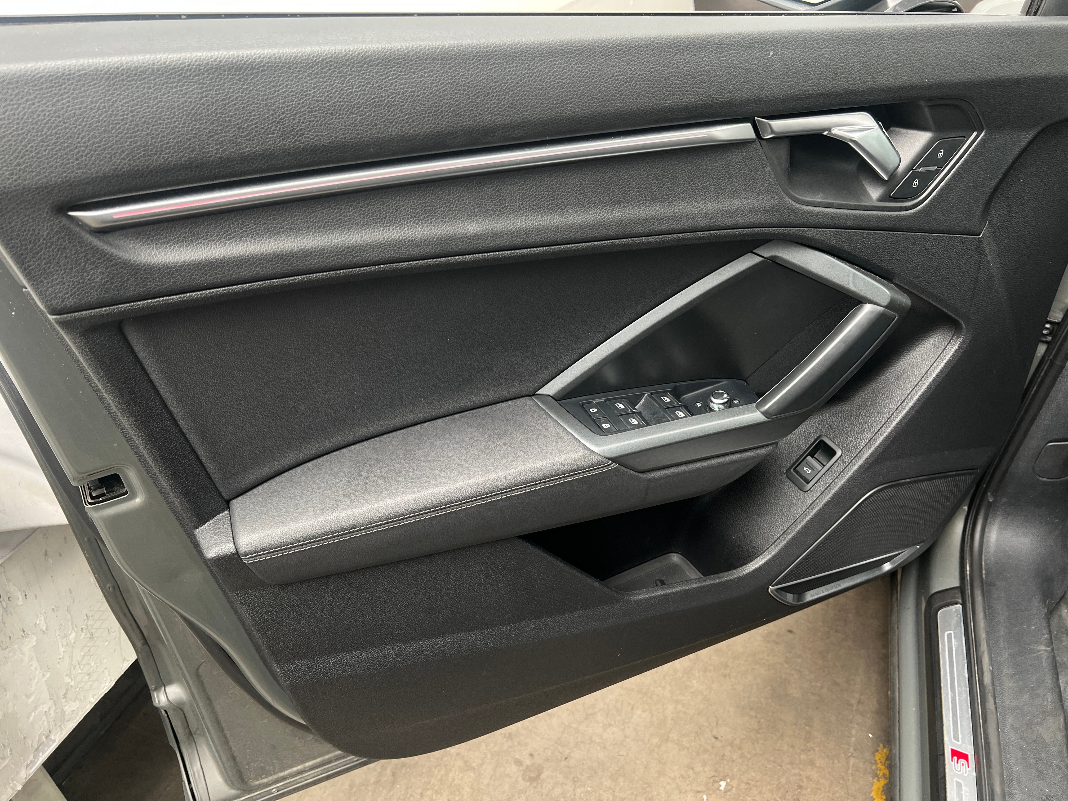 audi q3 2020 WA1FEDF3XL1005395 image audi q3 2020 WA1FEDF3XL1005395 image