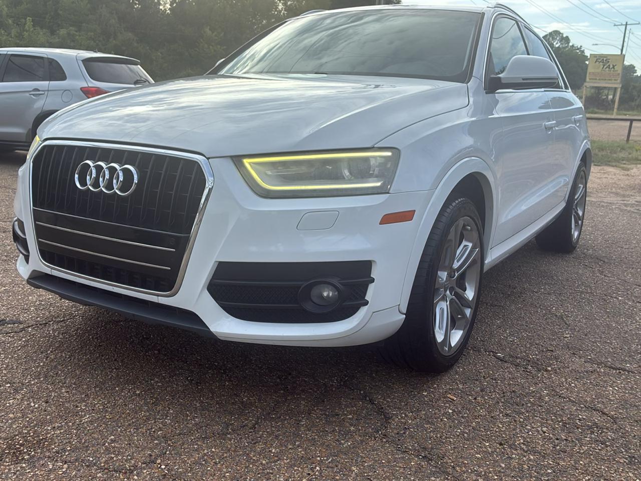 audi q3 2015 WA1EFCFSXFR004876 image audi q3 2015 WA1EFCFSXFR004876 image