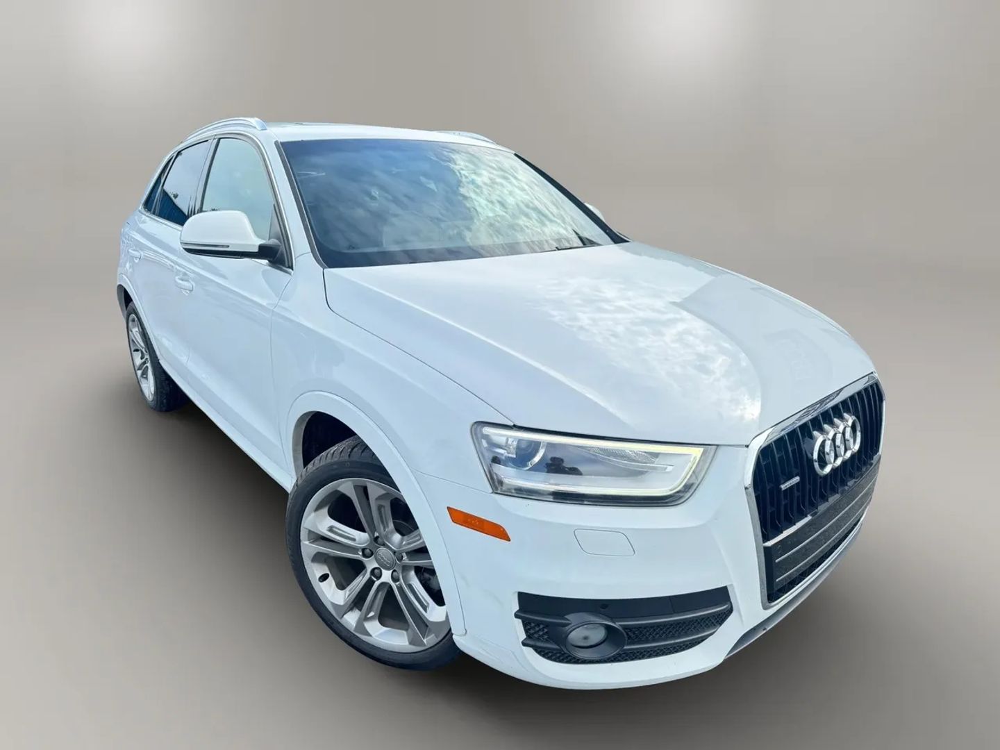 audi q3 2015 WA1GFCFS1FR005312 image audi q3 2015 WA1GFCFS1FR005312 image