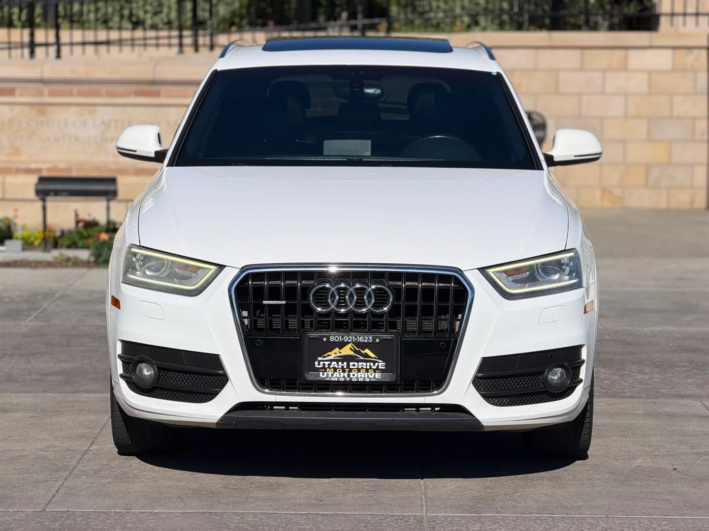 audi q3 2015 WA1EFCFS9FR004450 image audi q3 2015 WA1EFCFS9FR004450 image