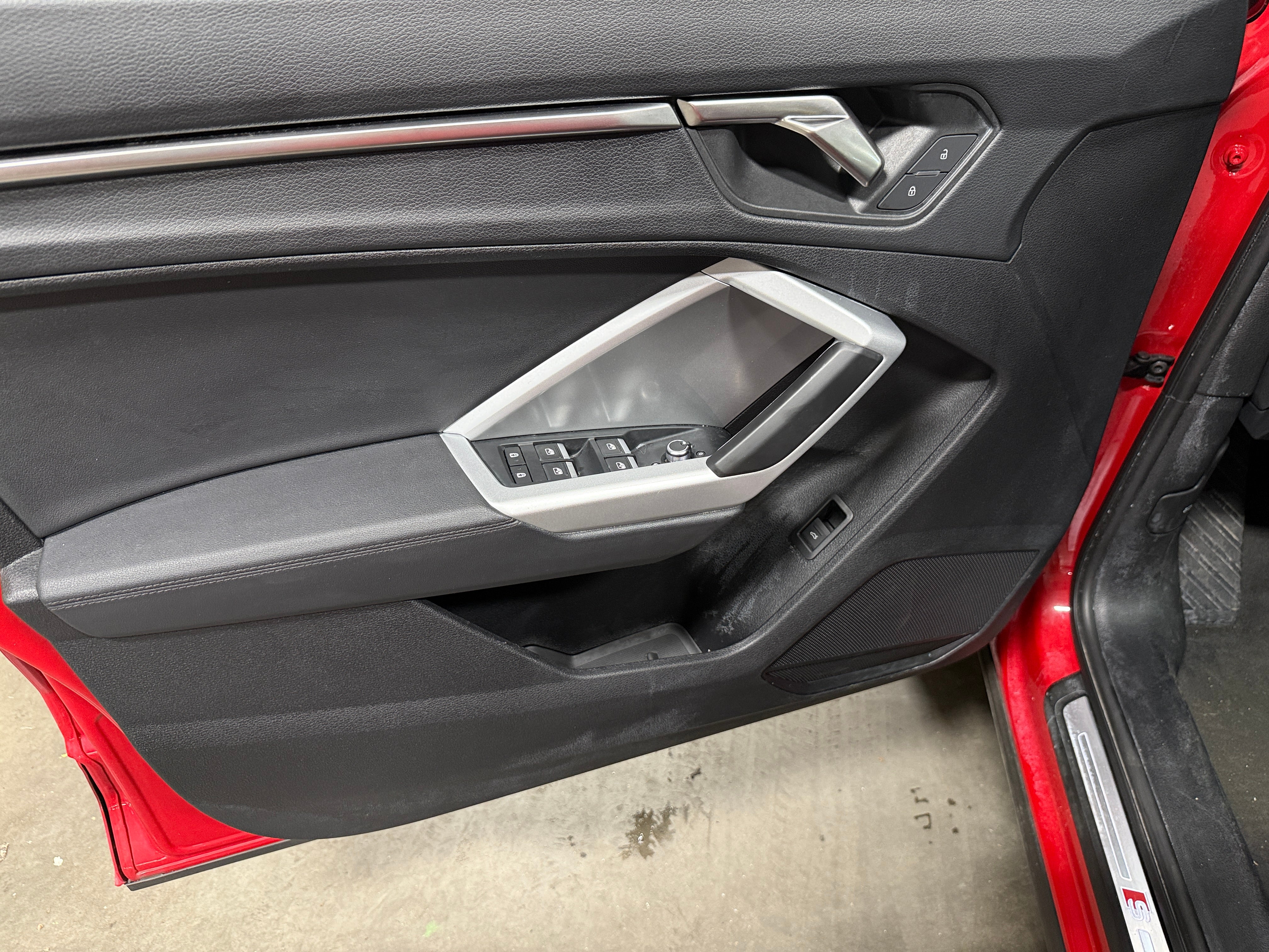audi q3 2025 WA1DECF33S1019607 image audi q3 2025 WA1DECF33S1019607 image