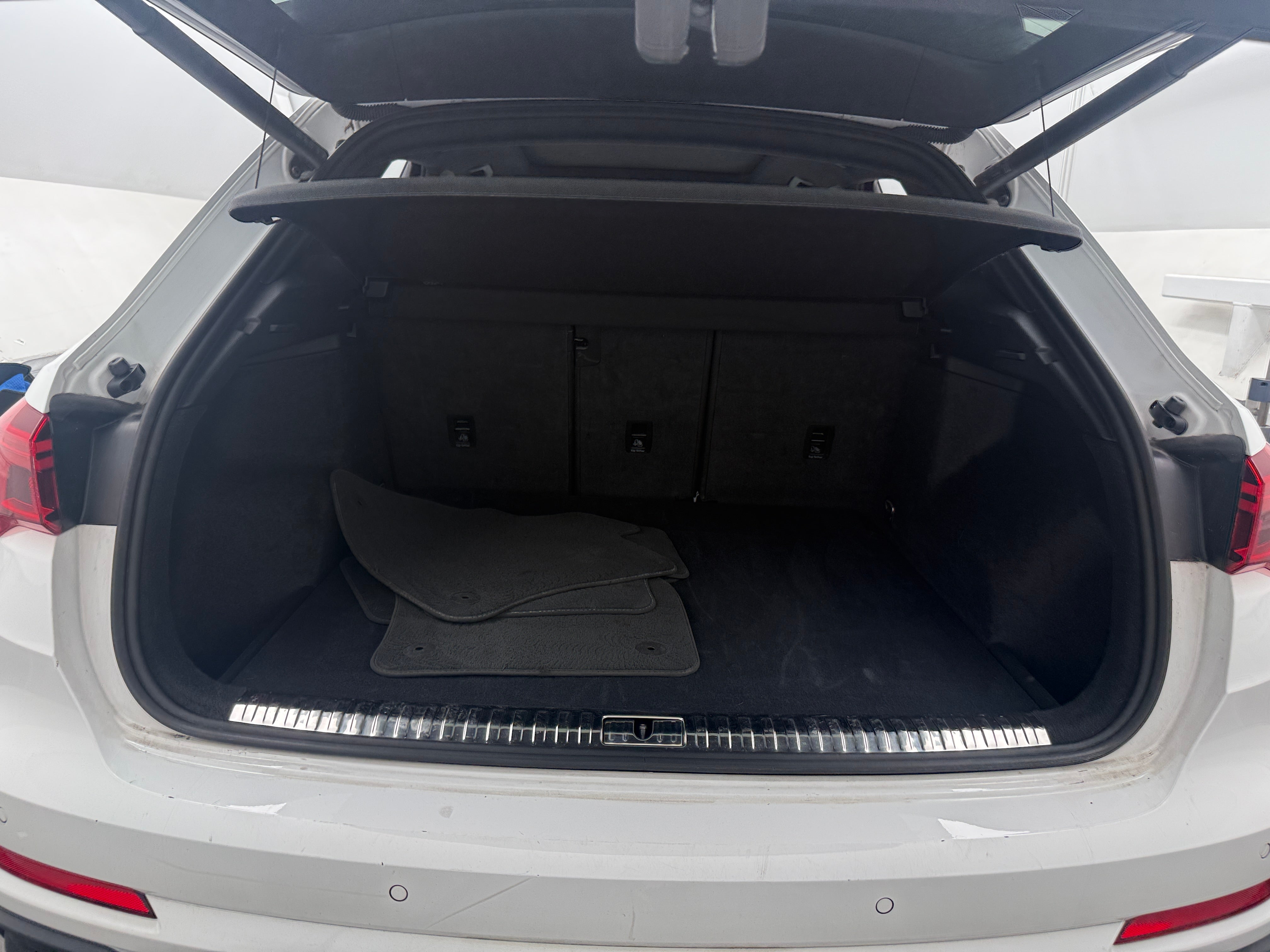 audi q3 2025 WA1DECF33S1010969 image audi q3 2025 WA1DECF33S1010969 image