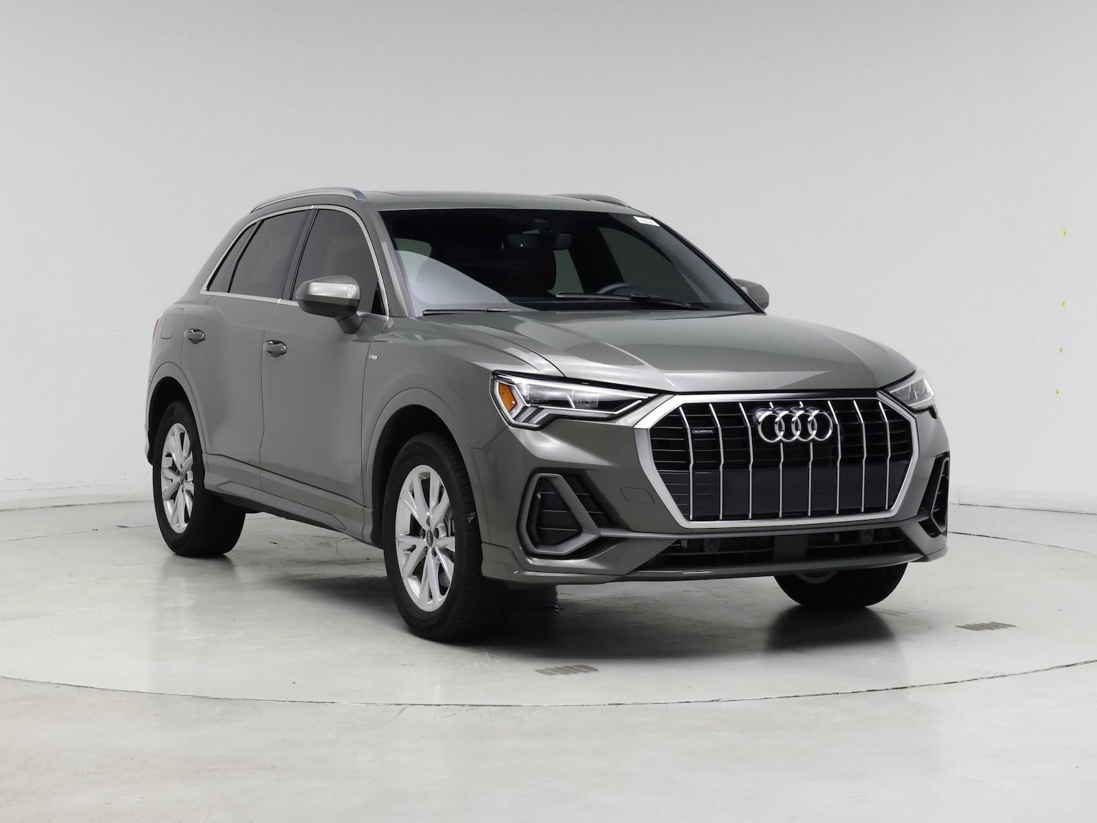 audi q3 2025 WA1DECF39S1075129 image audi q3 2025 WA1DECF39S1075129 image