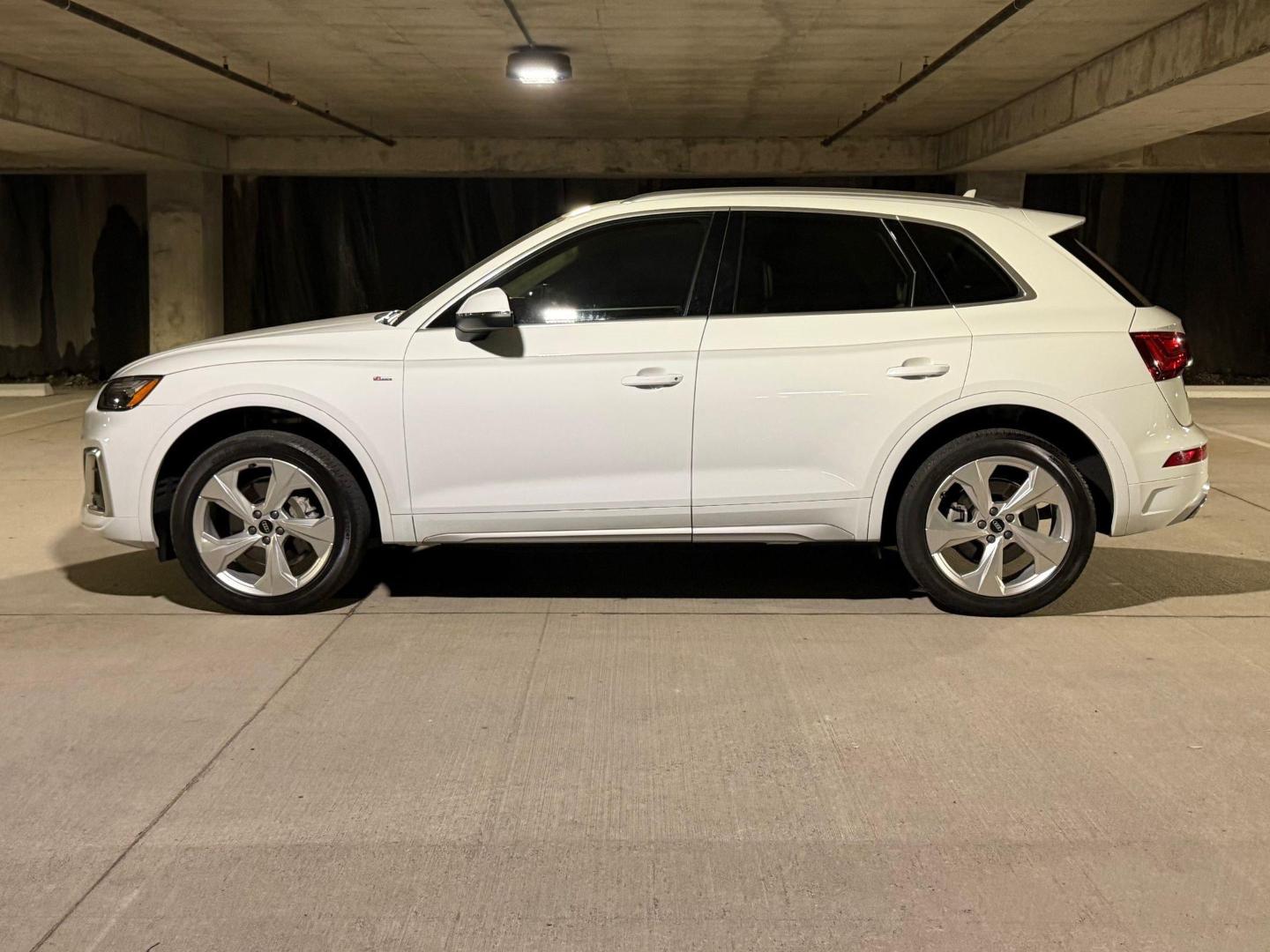 audi q5 2023 WA1EAAFYXP2049494 image audi q5 2023 WA1EAAFYXP2049494 image