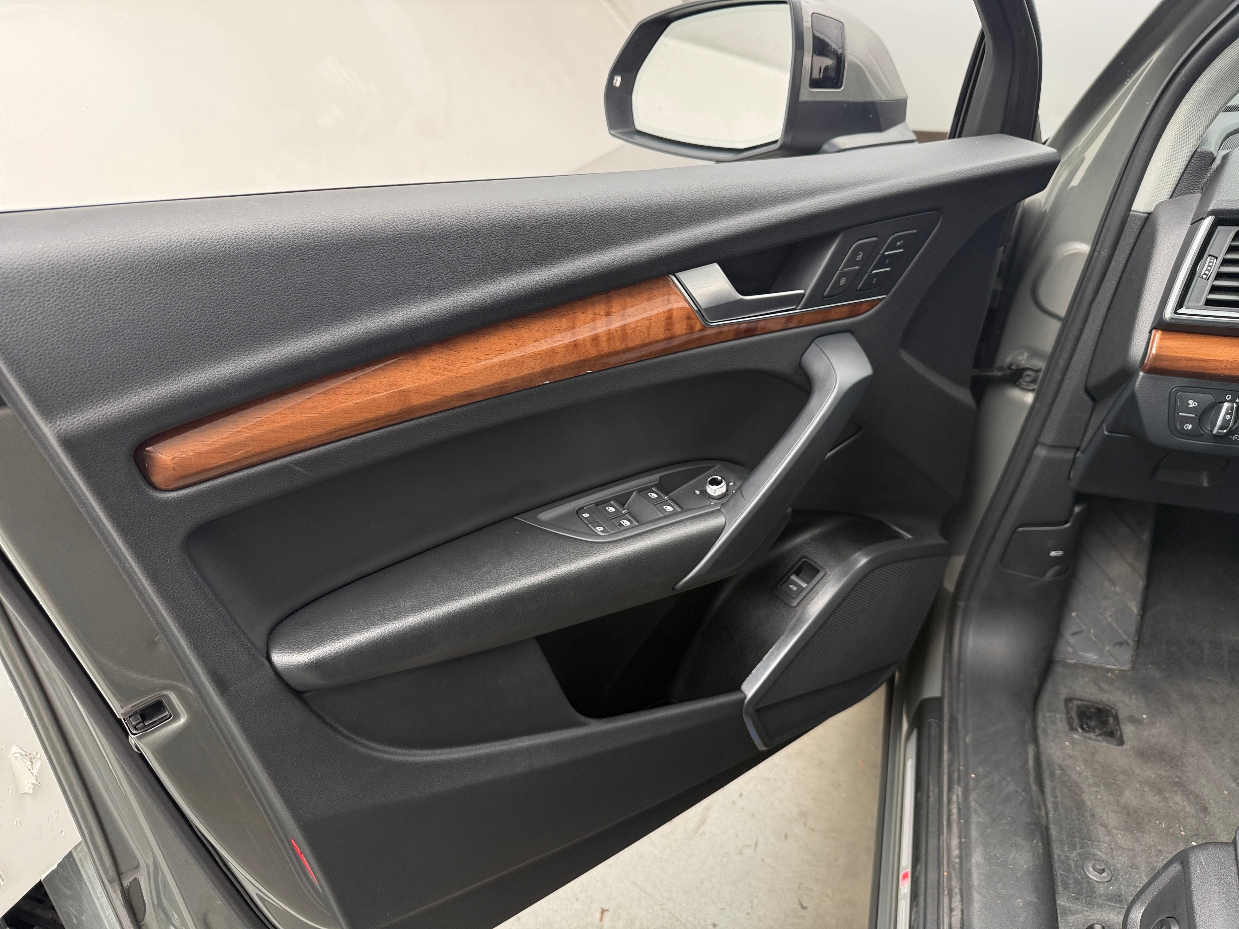 audi q5 2023 WA1GAAFYXP2012325 image audi q5 2023 WA1GAAFYXP2012325 image