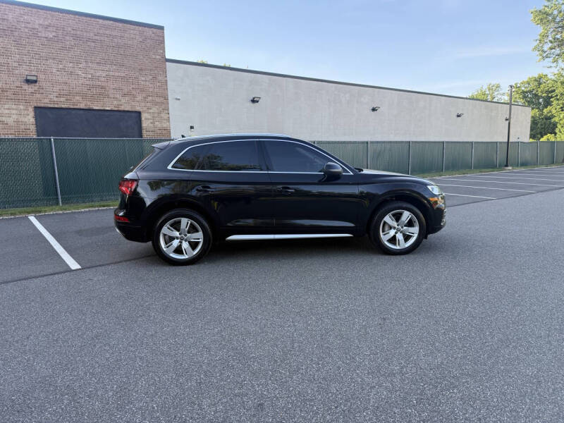audi q5 2018 WA1BNAFY4J2004582 image audi q5 2018 WA1BNAFY4J2004582 image