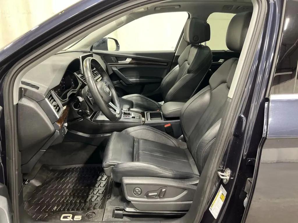 audi q5 2018 WA1CNAFY8J2225185 image