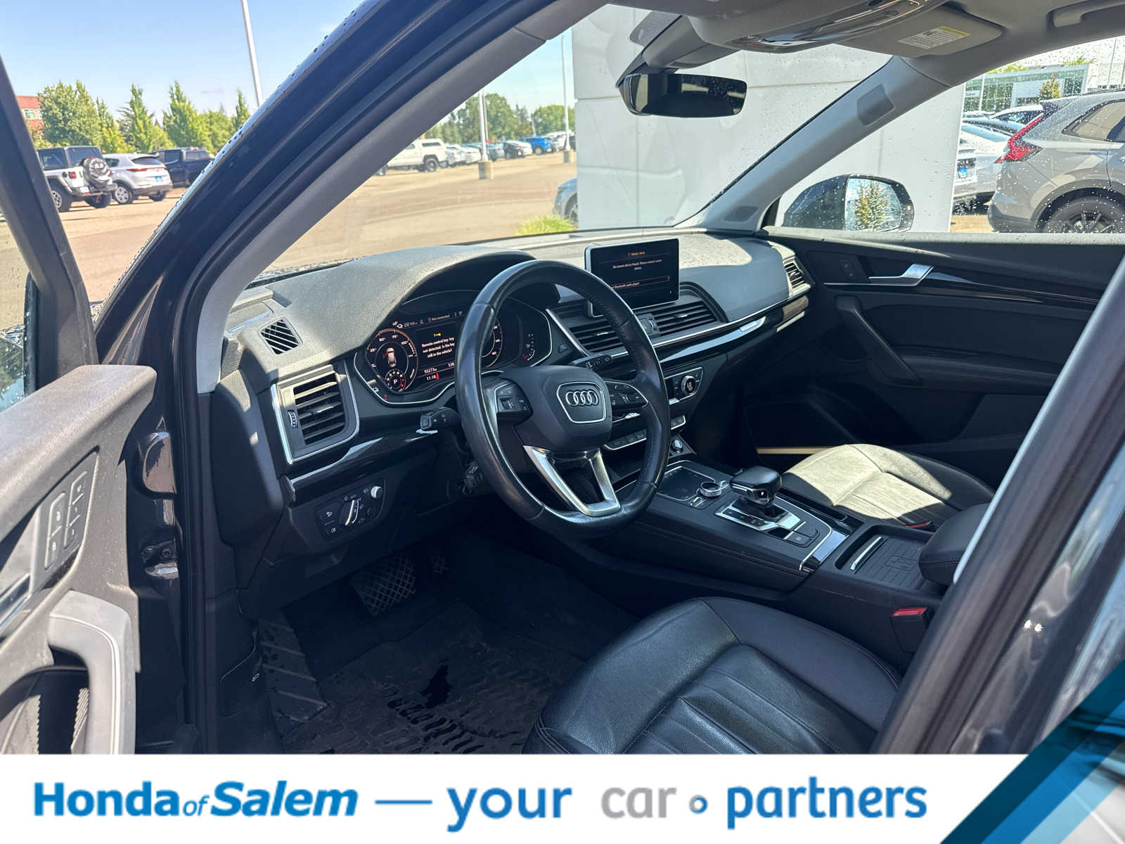 audi q5 2020 WA1F2AFY8L2045567 image audi q5 2020 WA1F2AFY8L2045567 image